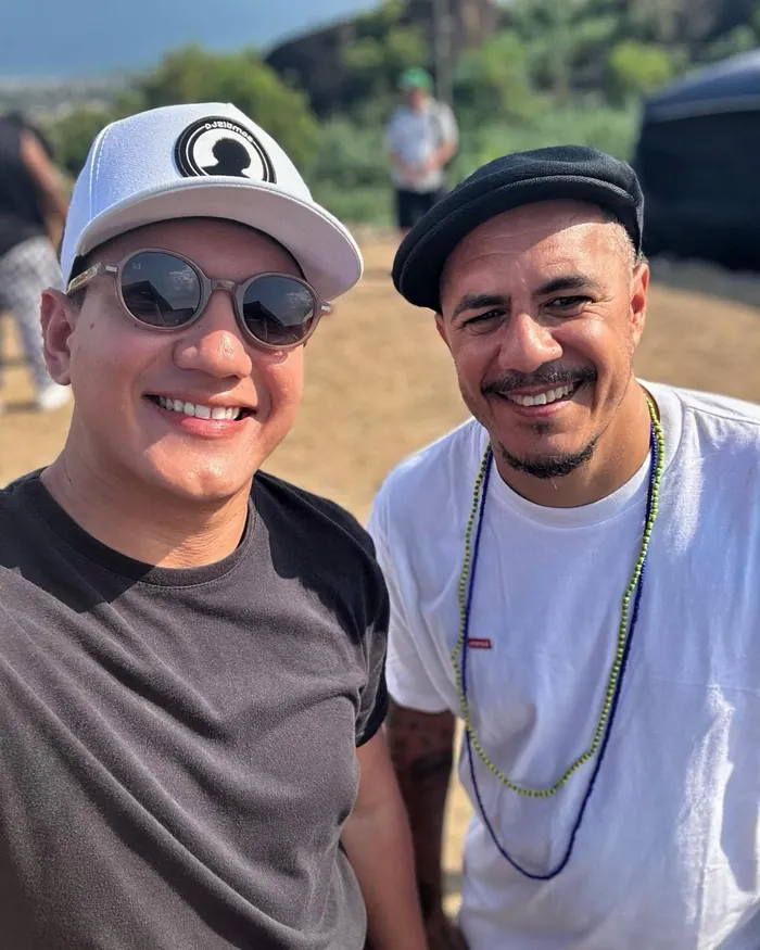 Jean com artista do samba